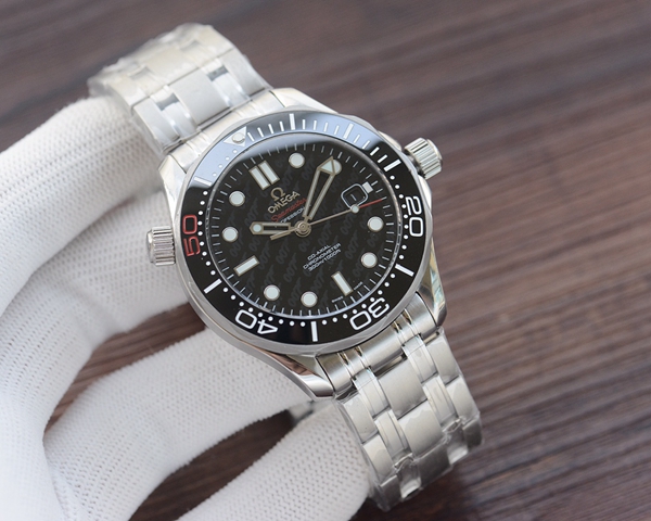 オメガ時計正面デザイン